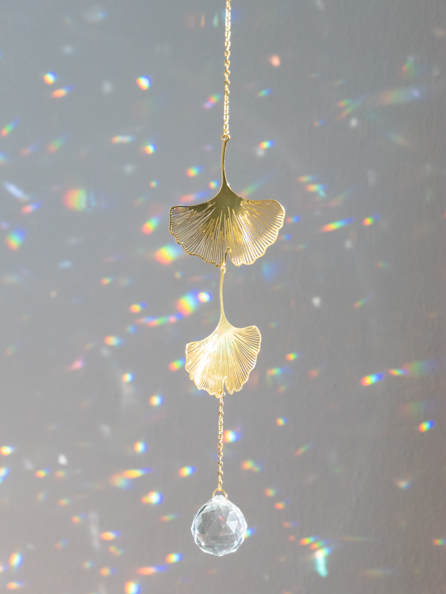 Raamhanger gouden bladeren Ginko biloba met kristal